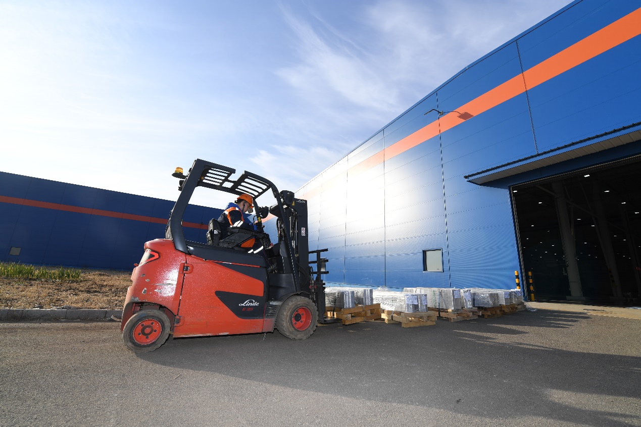 南极光：产能利用率维持合理水平