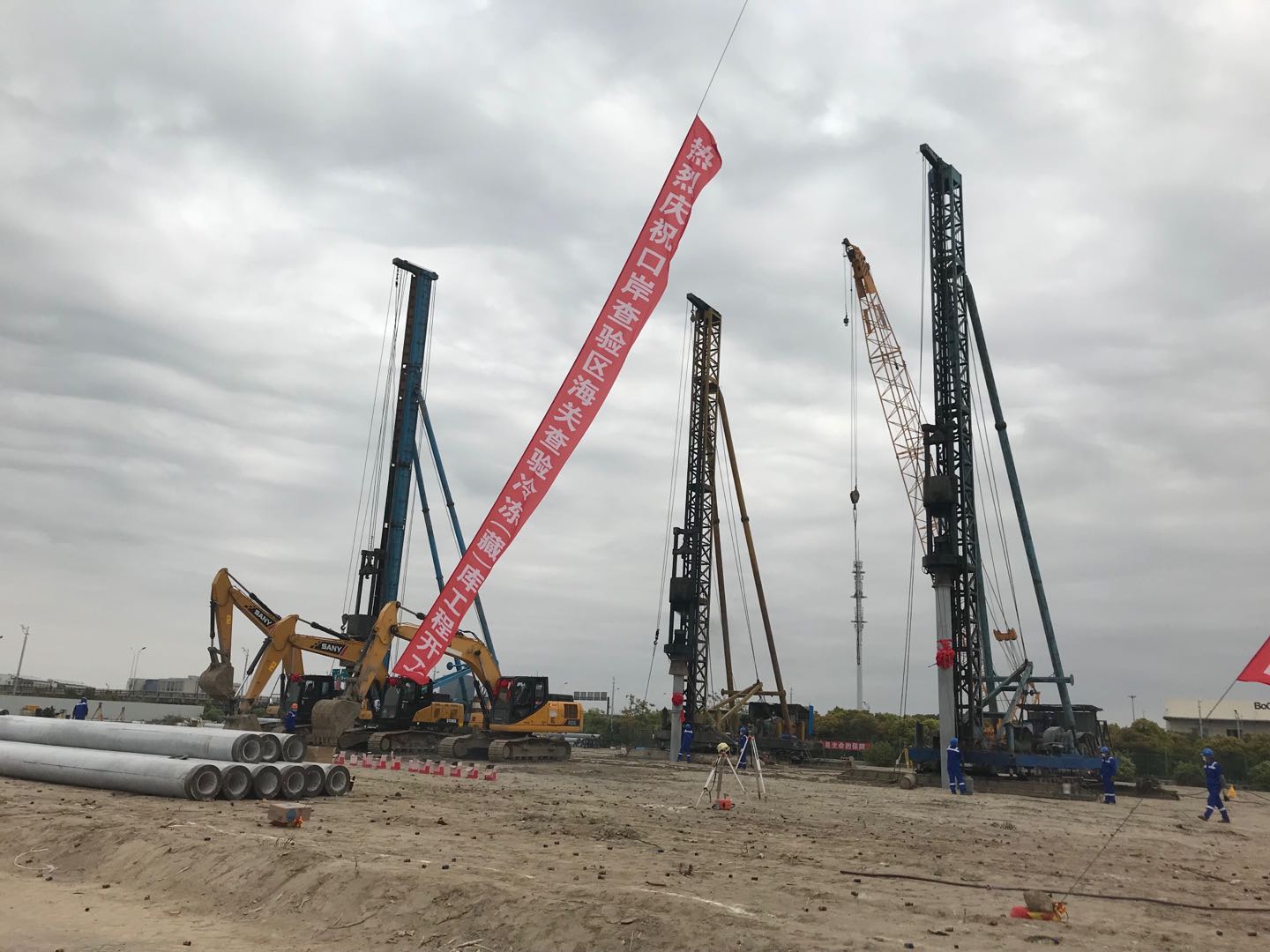 海关总署、天津海关一行赴脑机海河实验室开展调研工作