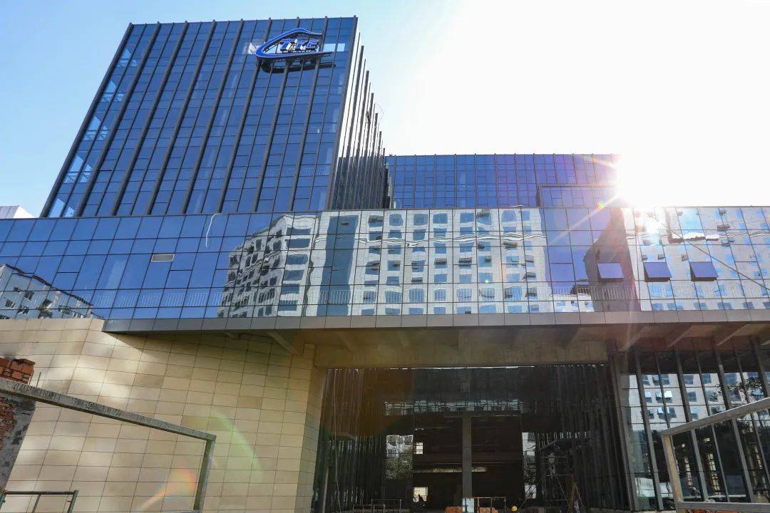 德尔未来高管吴惠芳减持2万股，减持金额11.62万元