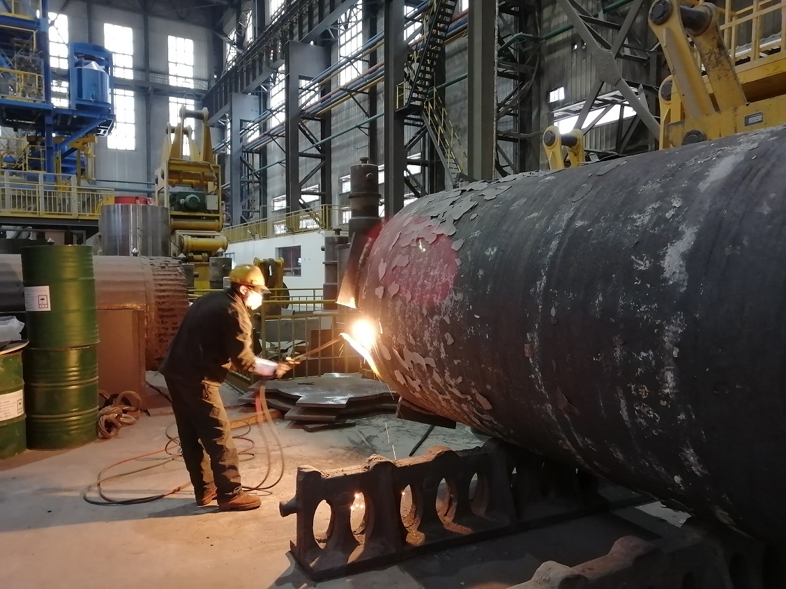 机械设备行业资金流出榜：英维克、国机重装等净流出资金居前