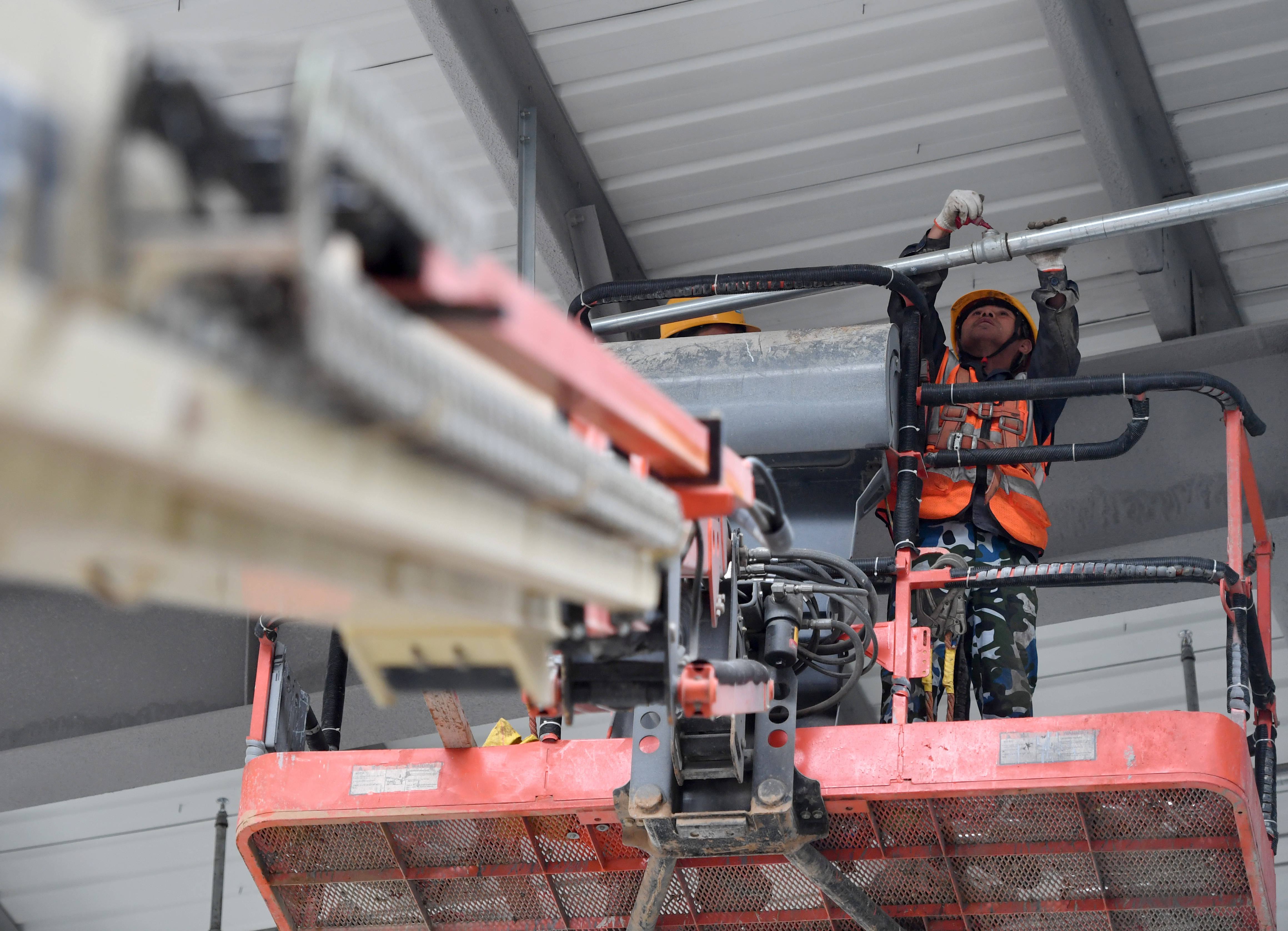 元旦假期海南商业航天项目施工忙