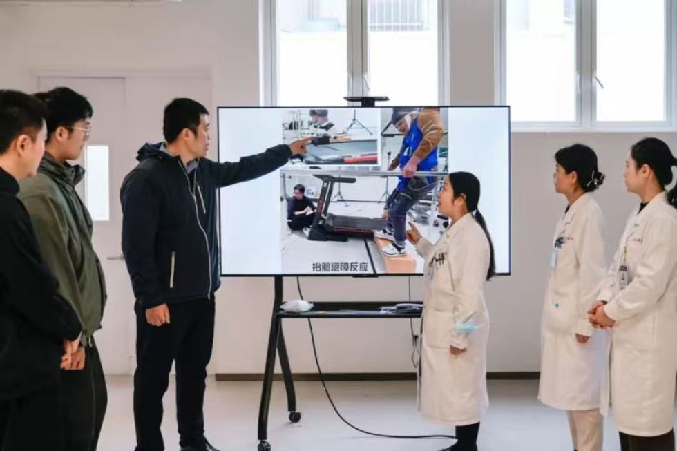 脑机接口产业化提速 百洋医药参与共建联合实验室