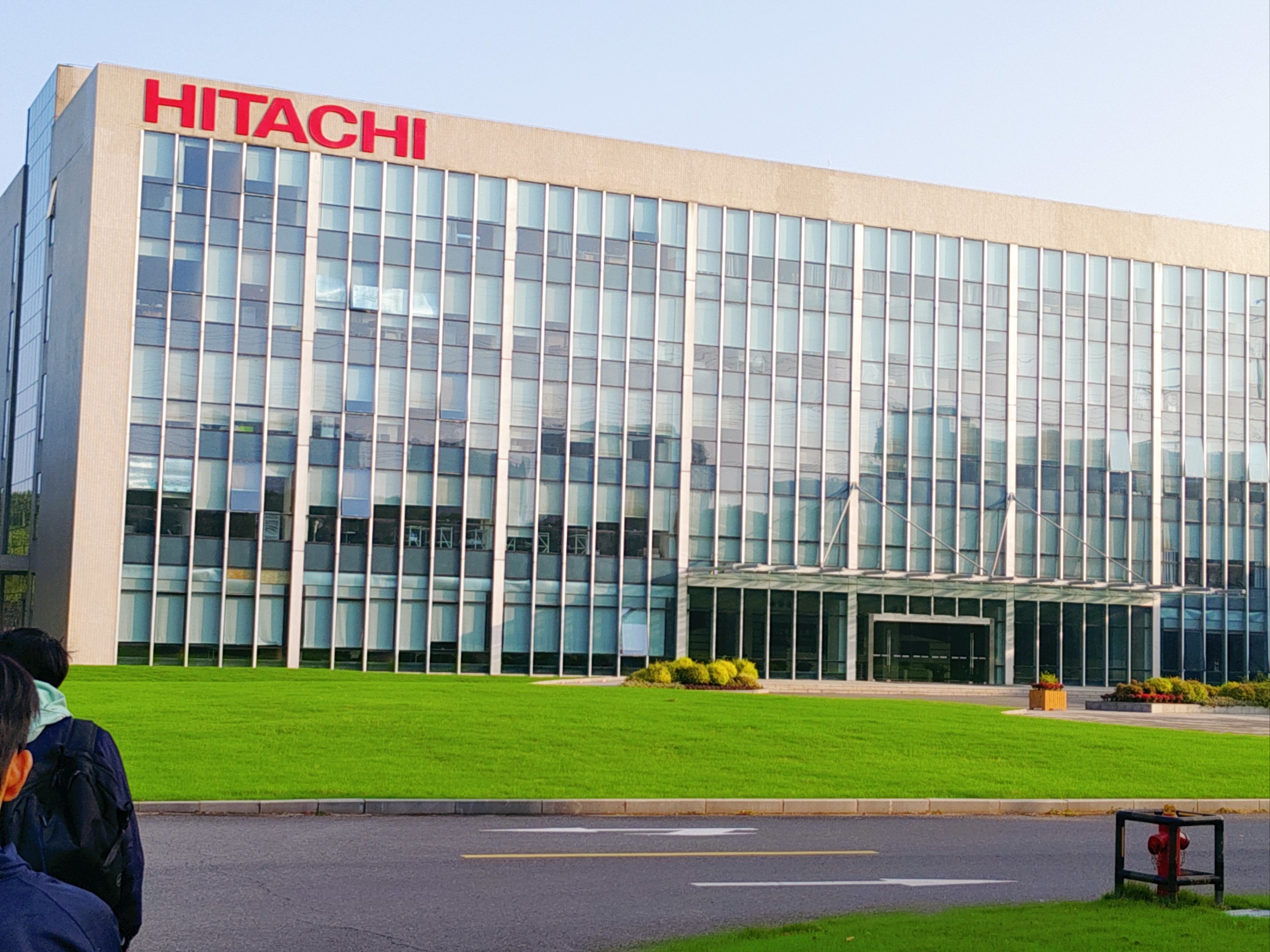 南大光电:子公司宁波南大光电ArF光刻胶的产能为50吨/年