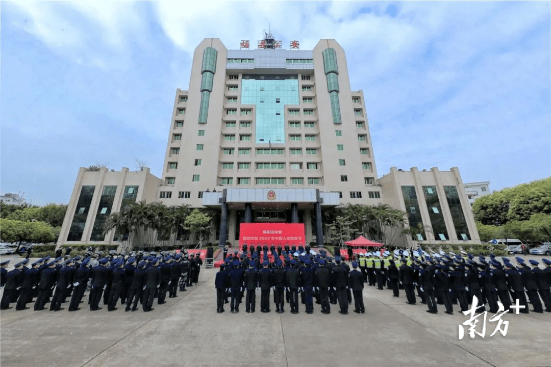 上海建工：2025年新签合同额2529.42亿元 同比下降34.98%