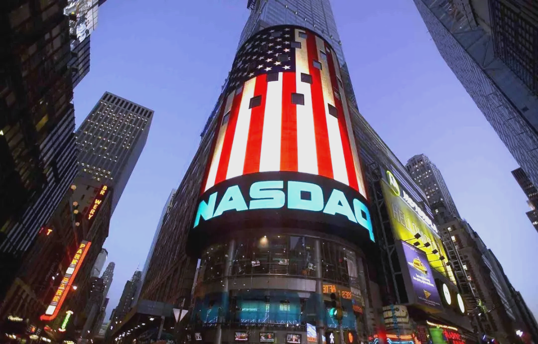 “不是借壳上市！”黎瑞刚影视版图大整合：邵氏兄弟拟45.77亿元“发股换资”收购正午阳光、UME等影视资产，阿里、腾讯入局