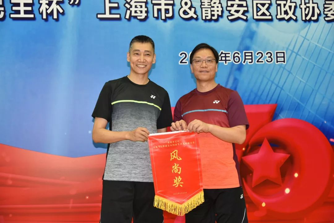 重庆市政协委员建议：小小羽毛球“打”出体育大产业