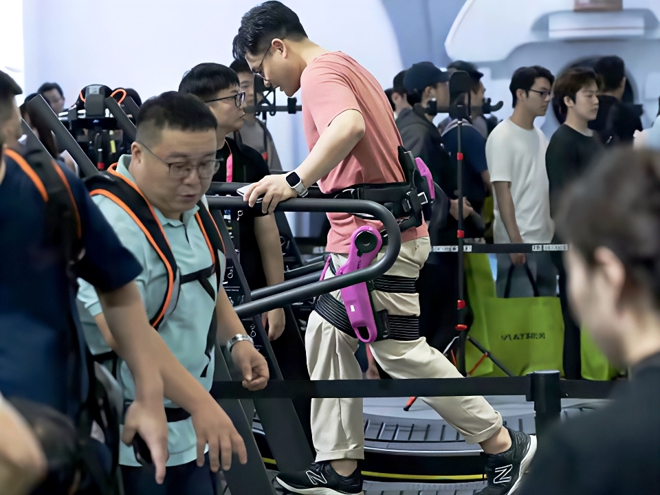 中信建投：外骨骼机器人迈入商业化加速阶段