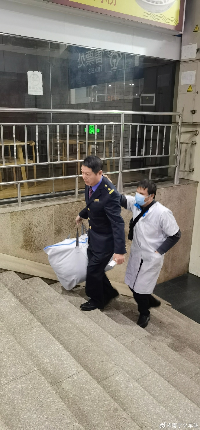 （新春走基层）陕西榆林铁路货检员：-25℃的寒夜里守护“温暖”