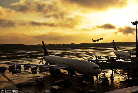 日本一架客机因故障紧急返航 机上载有51人