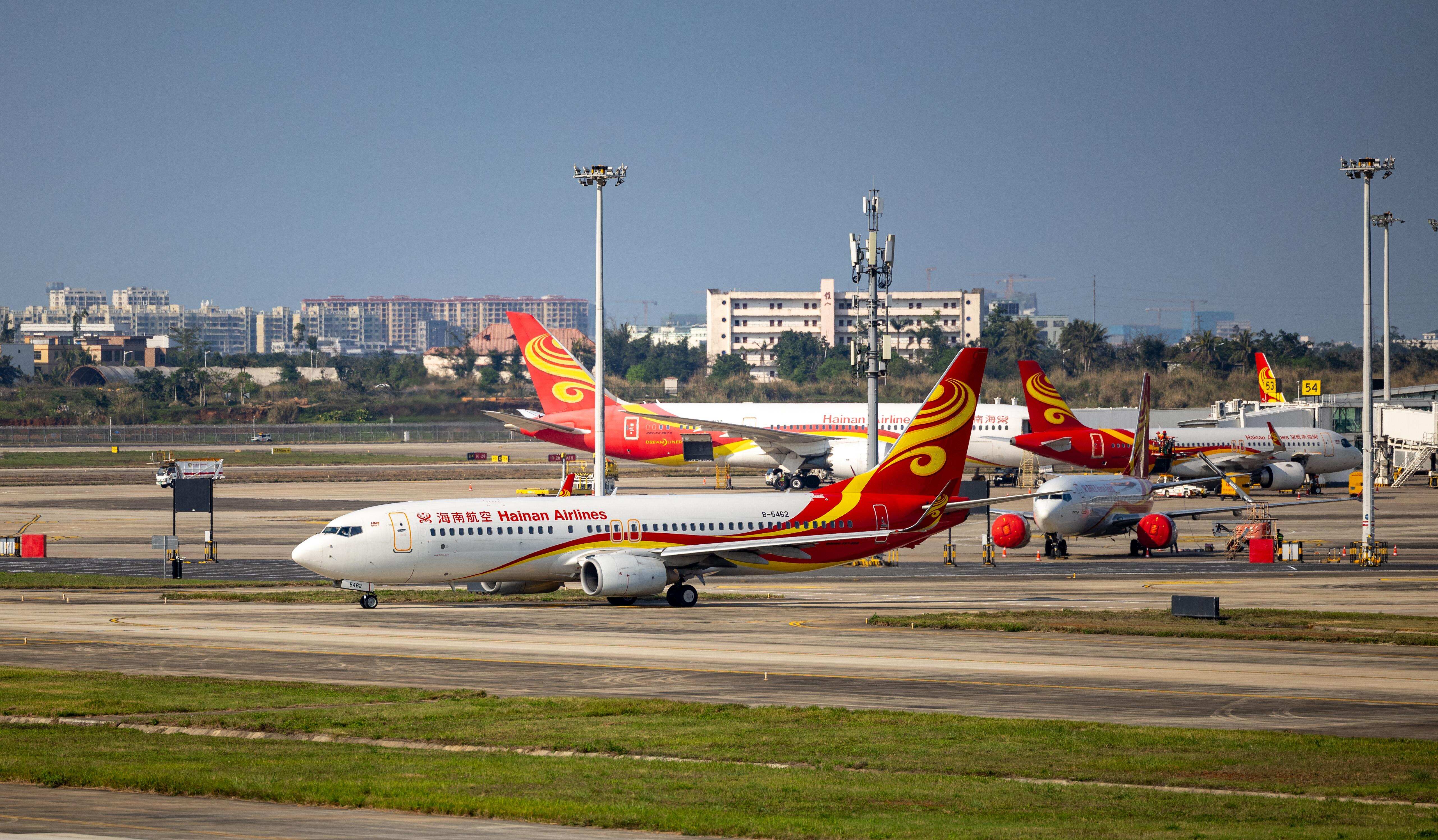 海南自贸港封关后首个春节：美兰机场迎出入境客流高峰