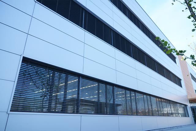 浙江永强获得实用新型专利授权:“一种平移式百叶结构以及百叶遮阳篷”