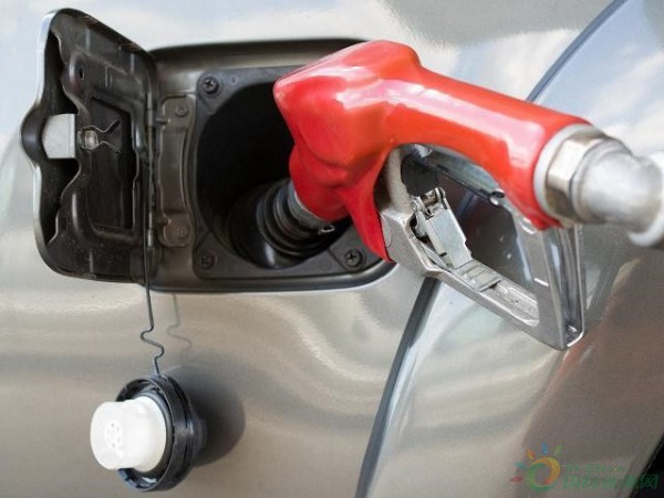 海湾产油国“爆罐”倒计时，卡塔尔警告油价将飙至150美元