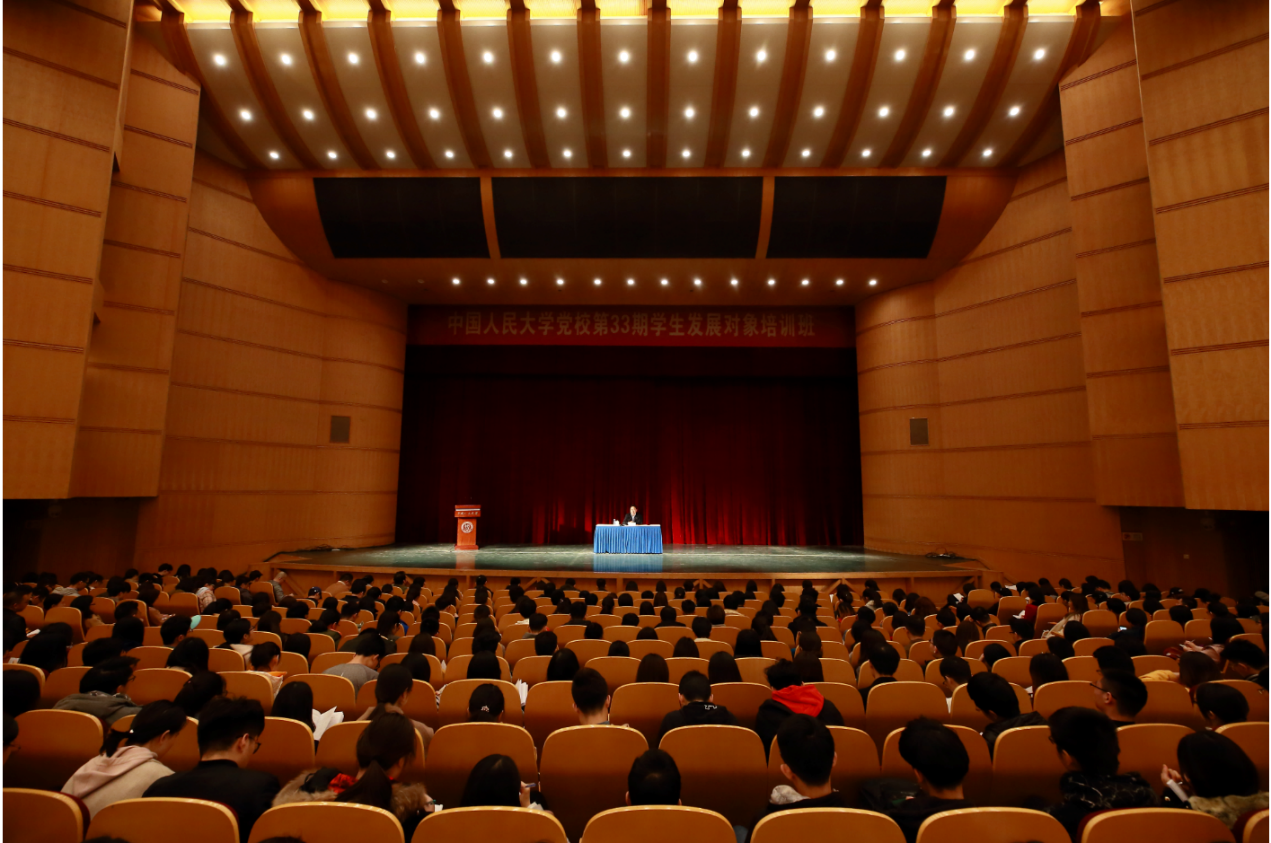 （全国两会）施乾平：建议设立海外中国人学校 守护“海漂”家庭教育期盼