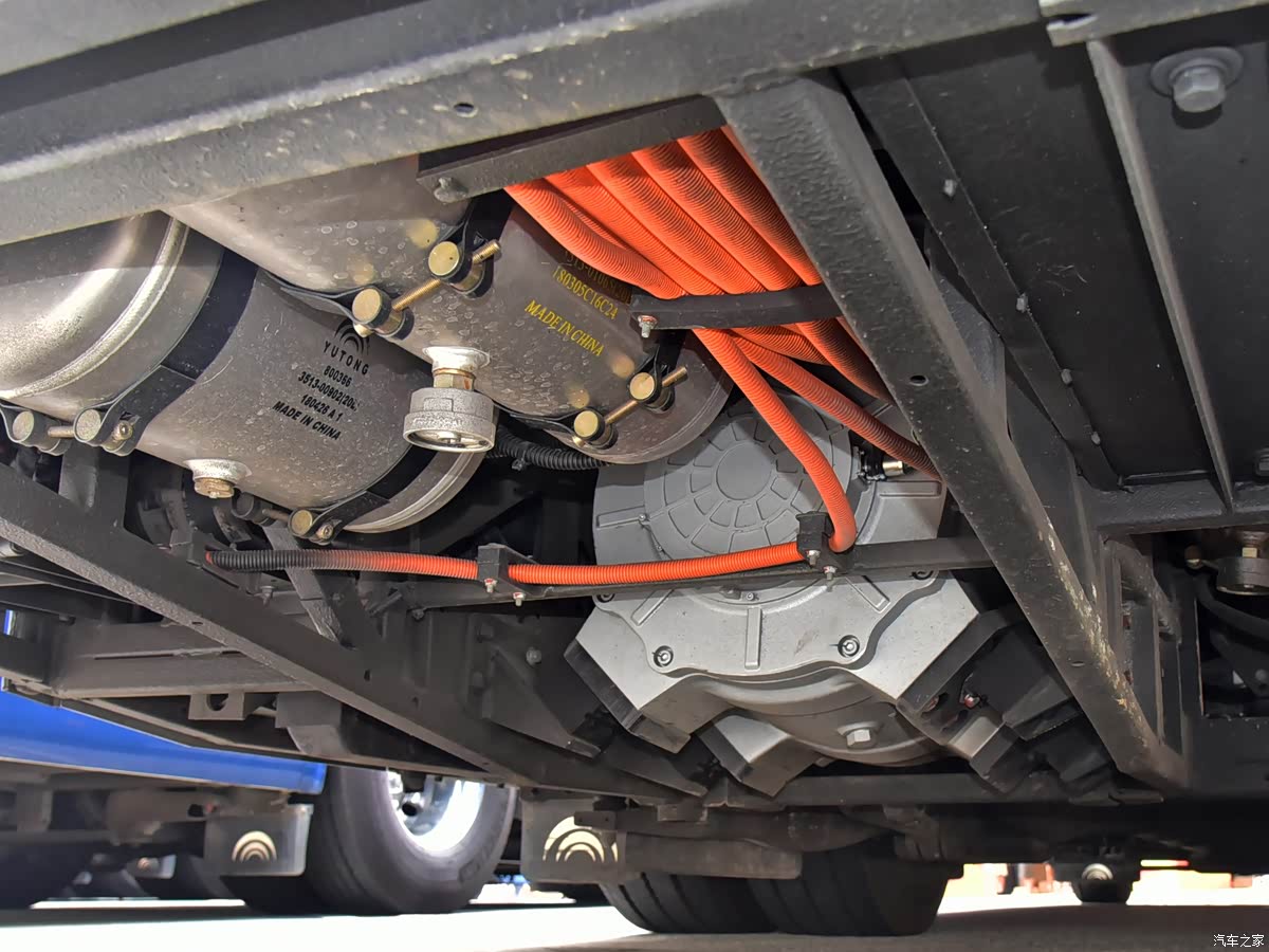 宇通客车获得实用新型专利授权：“一种门轴盒及客车”