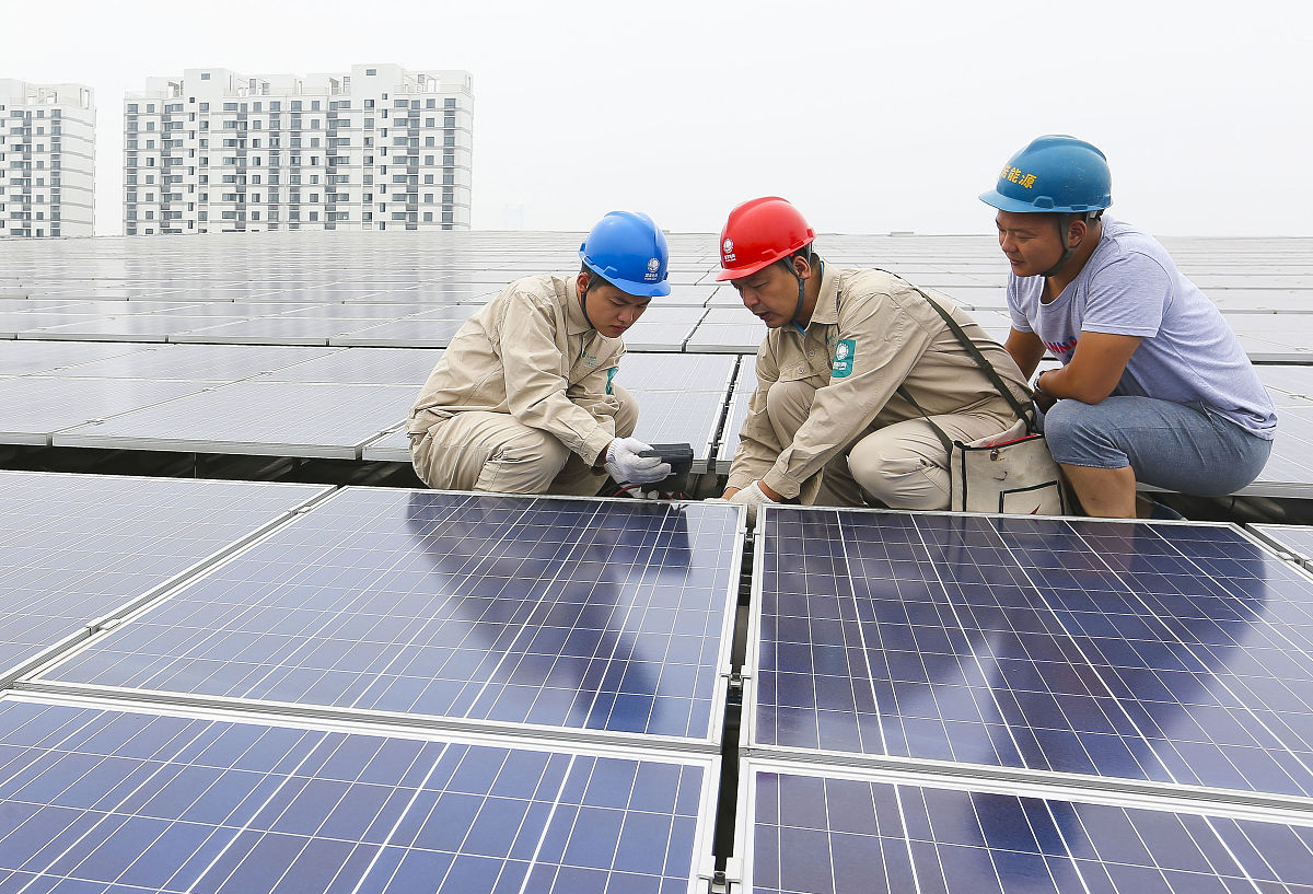 光伏、储能板块走强 行业景气度进一步修复